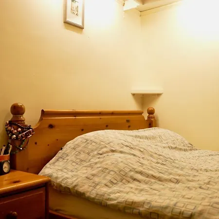 Apartamento 2 Bedroom House In Popular Neighbourhood